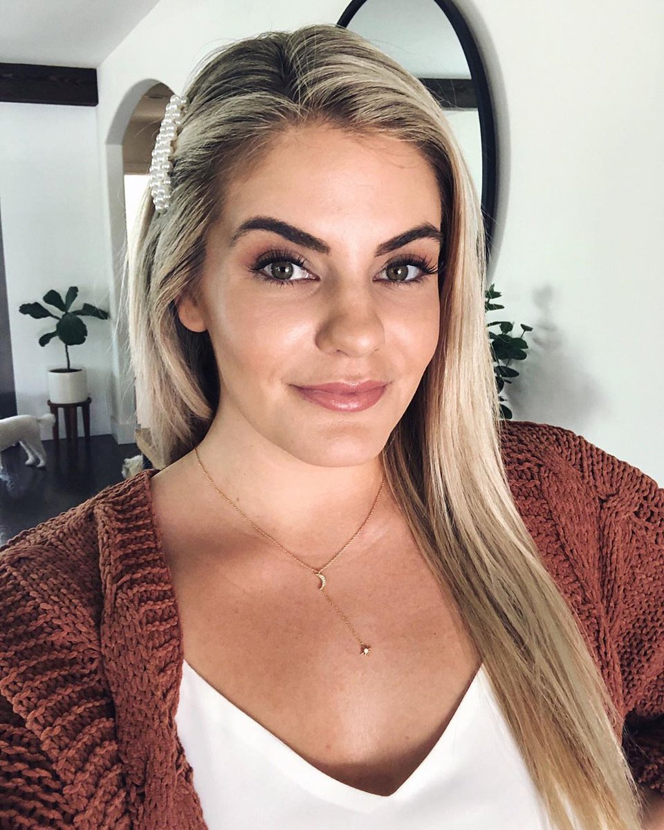 Preen.Me tweet media