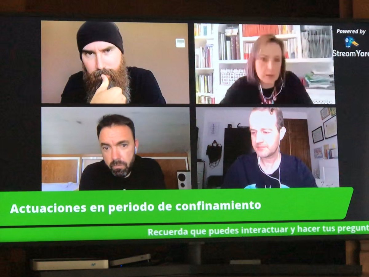 ¡Esto es gloria! #EduEncuentrosATQ en pantalla grande. EQUIPAZO hoy con <a href="/eusebiocordoba/">eusebiocordoba🌱</a> <a href="/CarlosPerez81/">Carlos</a> y <a href="/garcinotario/">MJ García Notario</a> con el gran moderador <a href="/leonidasarjona/">Leónidas Arjona</a>. Gracias por esto <a href="/cepantequera/">cepantequera</a>