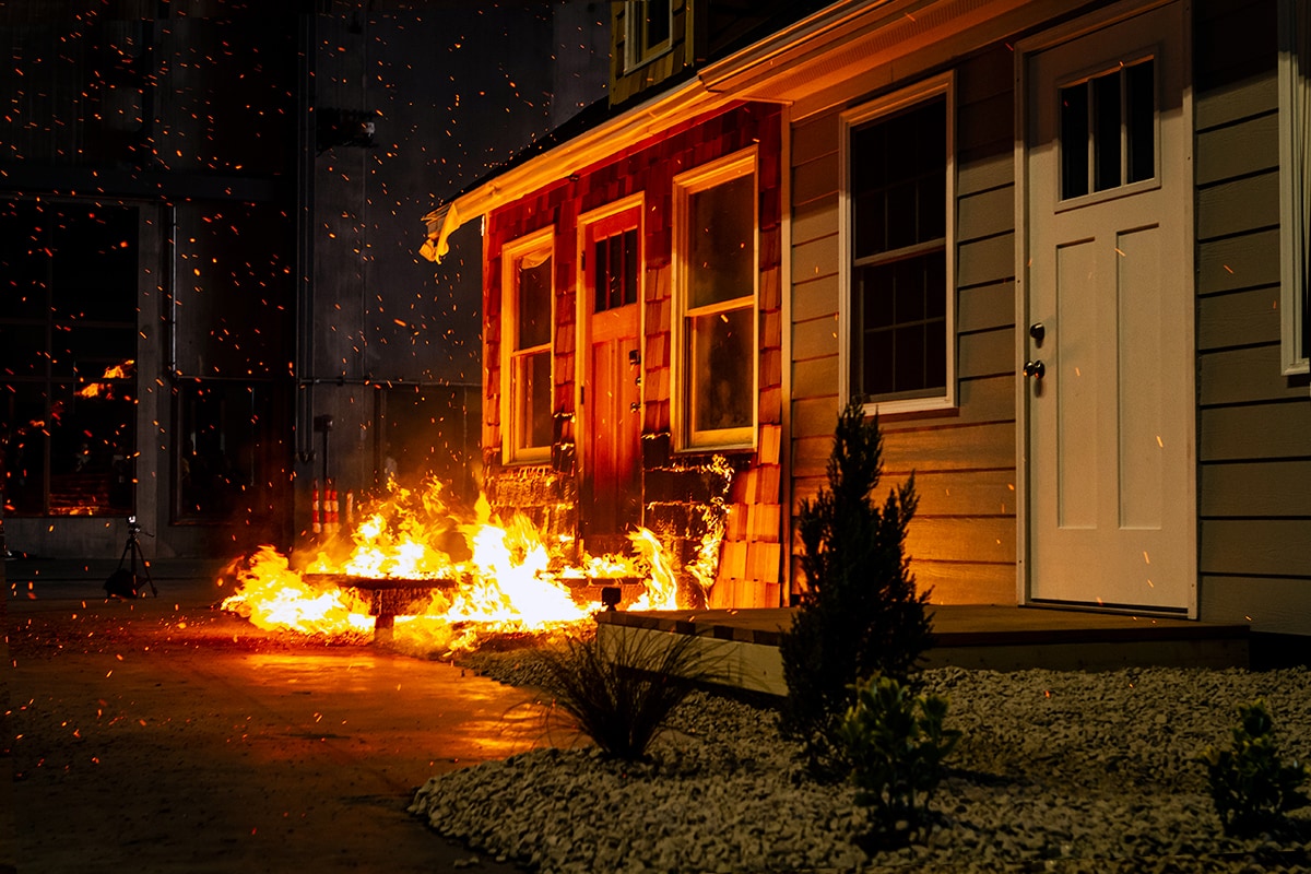BvrhdDrldgeNF's tweet photo. During a #wildfire, embers cause most home ignitions. Residents can harden homes, minimize property damage and protect firefighters. Learn how to #BeFireWise: https://t.co/TYAd7Y5ahi #WildfireAwarenessMonth https://t.co/YUTKsSv9ez