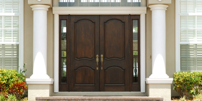 Keeping you family safe should include the type of doors you have in your home. Read our latest blog to discover the door qualities that you should avoid to keep your family safe. bit.ly/2WEO1Ly