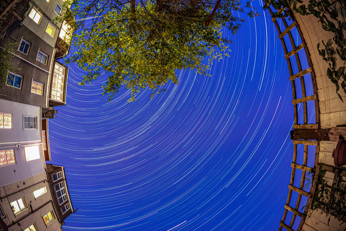 Rendez-vous à votre fenêtre cette nuit, le ciel vous offre encore une nouvelle "Super Lune" à admirer ! 🌝

Pour pouvoir photographier ce spectacle, avez-vous pensé au PENTAX K-1 Mark II et à sa fonction Astrotracer ?

En savoir plus : bit.ly/2WOXT5N
