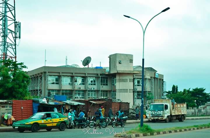 Kwara_APC's tweet photo. Kwara State Library complex. 
Frame 1 Before       
Frame 2 After https://t.co/hzKr9J4iL9