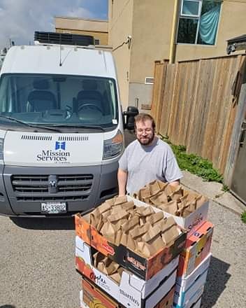 Today, thanks to your donations to our Feed the Front Line Workers program in lieu of tips for food delivery, we were able to provide meals to over 100 homeless and vulnerable individuals in #ldnont. <a href="/Downtown_London/">Downtown London</a> <a href="/Mission1951/">Mission Services of London</a>