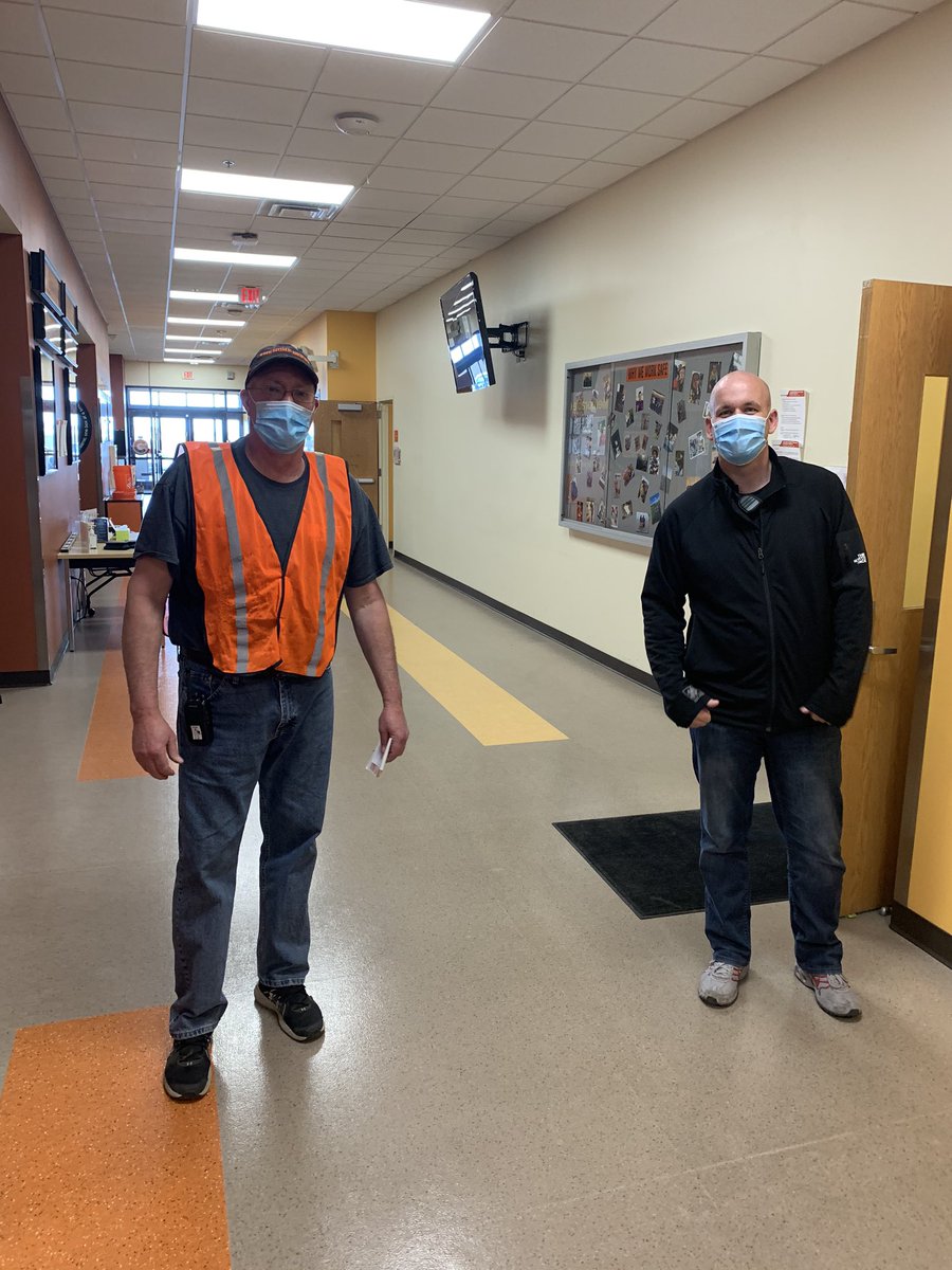 Jon H. Recognizing Chris H. For doing some extra cleaning today making the building inside and out today. Great job Chris. <a href="/THDChrisOrsini/">Chris Orsini</a> <a href="/pnagyTHD/">Patty Nagy</a>