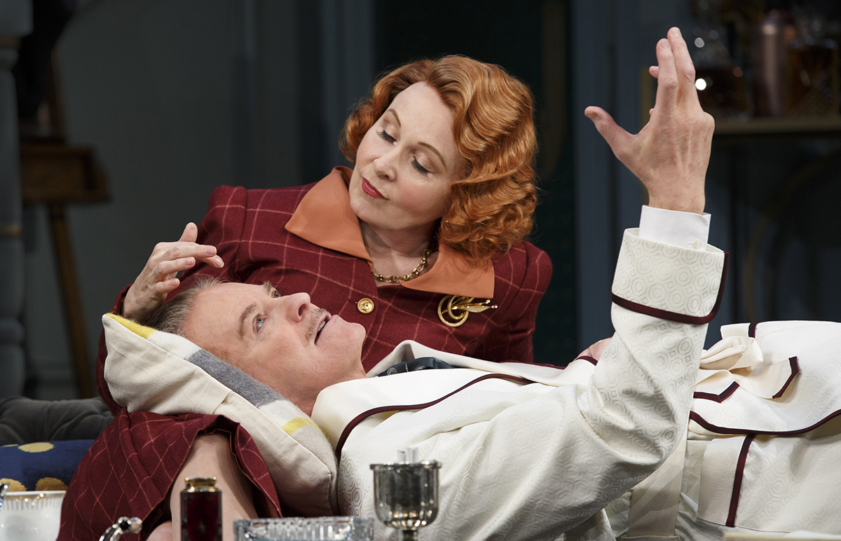 TheTonyAwards's tweet image. Need your #Broadway fix? Streaming FREE thru May 27: Kevin Kline's #TonyAwards-winning turn in Noël Coward's comedy Present Laughter, @OfficialMolina reprising his Tony-nominated perf in John Logan's Tony-winning Best Play Red, &amp;amp; more via @GPerfPBS. pbs.org/wnet/gperf/blo…