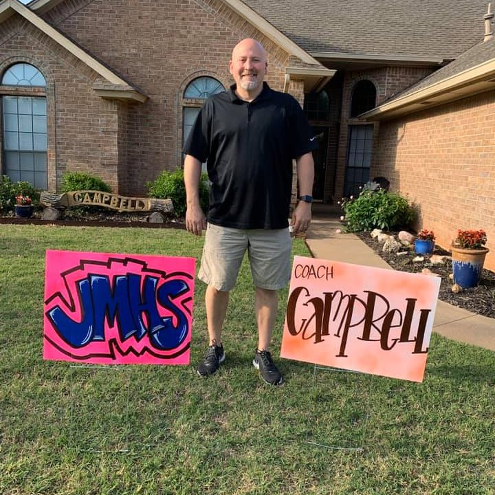 OKCPS's tweet photo. Coolidge Elementary &amp; John Marshall High School-OKC PTSA delivered yard signs to their teaching staff Monday afternoon to celebrate #TeacherAppreciationWeek!

Take a look at this serious school pride!

📸: @jmbearsokc &amp; @CoolidgeCrocs https://t.co/Yjl3Vyz46F