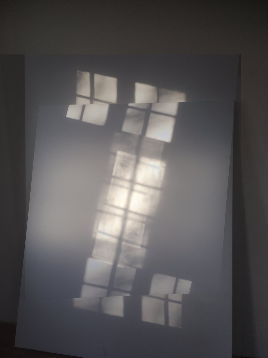 SarievGallery's tweet photo. #voindevoin #sarievselfisolation Study of Light, series of works, 2020 https://t.co/TAGrB5BWy4