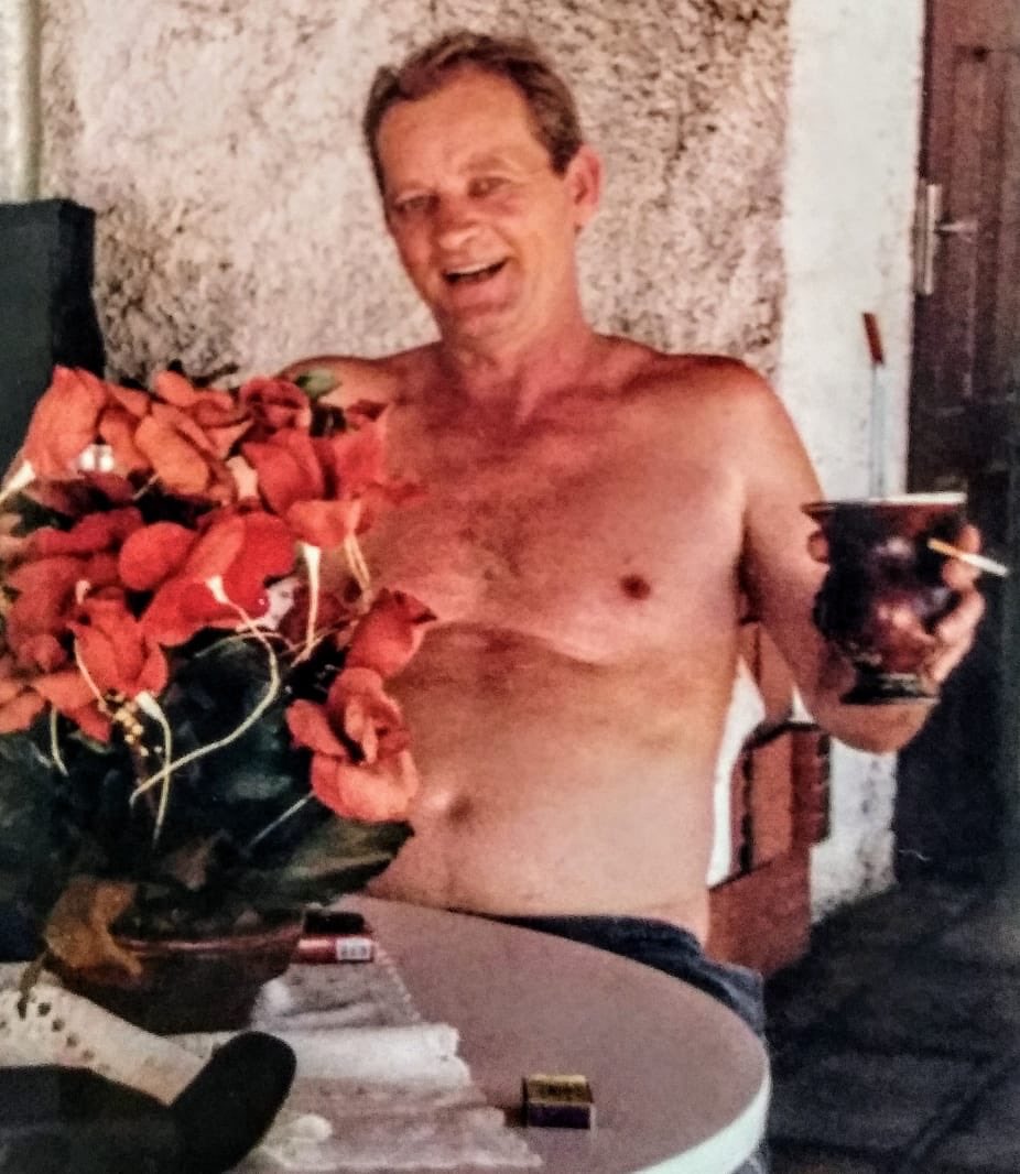 alonormando's tweet photo. Cumpro o doloroso dever de comunicar aos amigos e amigas, o falecimento do meu compadre Claudio Laronka mais conhecido como Polaco. Por muitos anos a conhecida fábrica de calçados Ipora sediada na cidade do Crato década propriedade impulsionou aquele parque fabril https://t.co/HRBl3TlrGM