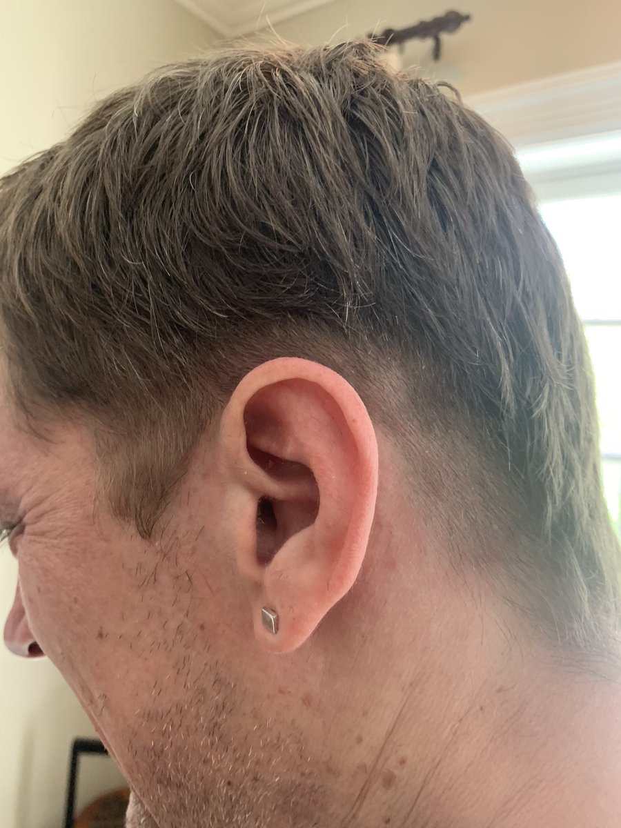 ThisIsRobThomas's tweet photo. No matter what anyone tells you do NOT try to cut your own hair. To be fair, no one told me it was a good idea. #Quarantine #DIY https://t.co/vVyDpZtLuR