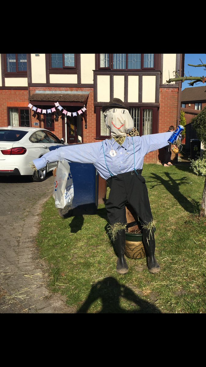 Our estate is having a scarecrow festival so me and the kids built one today does it remind you of anyone 🤣