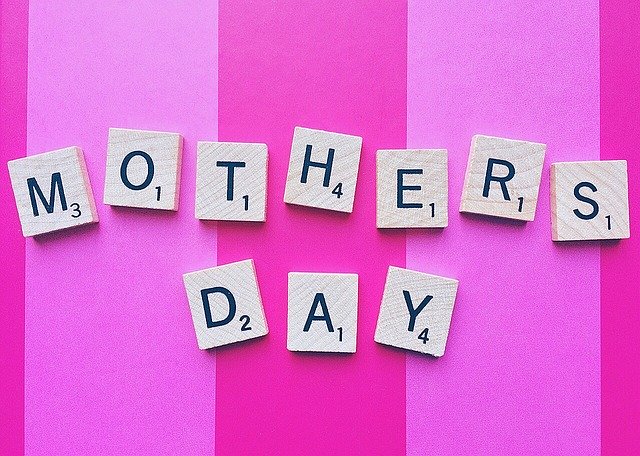 ConvergeLMS's tweet photo. Did you know? Mother's Day became an official U.S. holiday on this day in 1914. Anna Jarvis started the holiday in WV in 1908, but it didn't become official for 6 more years. 106 years later, the 2nd Sunday in May is still a day to celebrate and pamper MOM...aww! 💕 #MothersDay https://t.co/F4NvHuHnPW