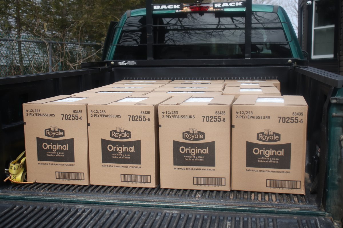 jdirvinglimited's tweet photo. Hestia House in #SaintJohn is a vital refuge whose caring volunteers provide protection for women and children living with violence. Clarence at Gulf Operators recently dropped off a donation of tissue to help with supplies needed by the centre.
#TheWayWeRoll #BecauseThisIsHome https://t.co/XDRGIDq0SR