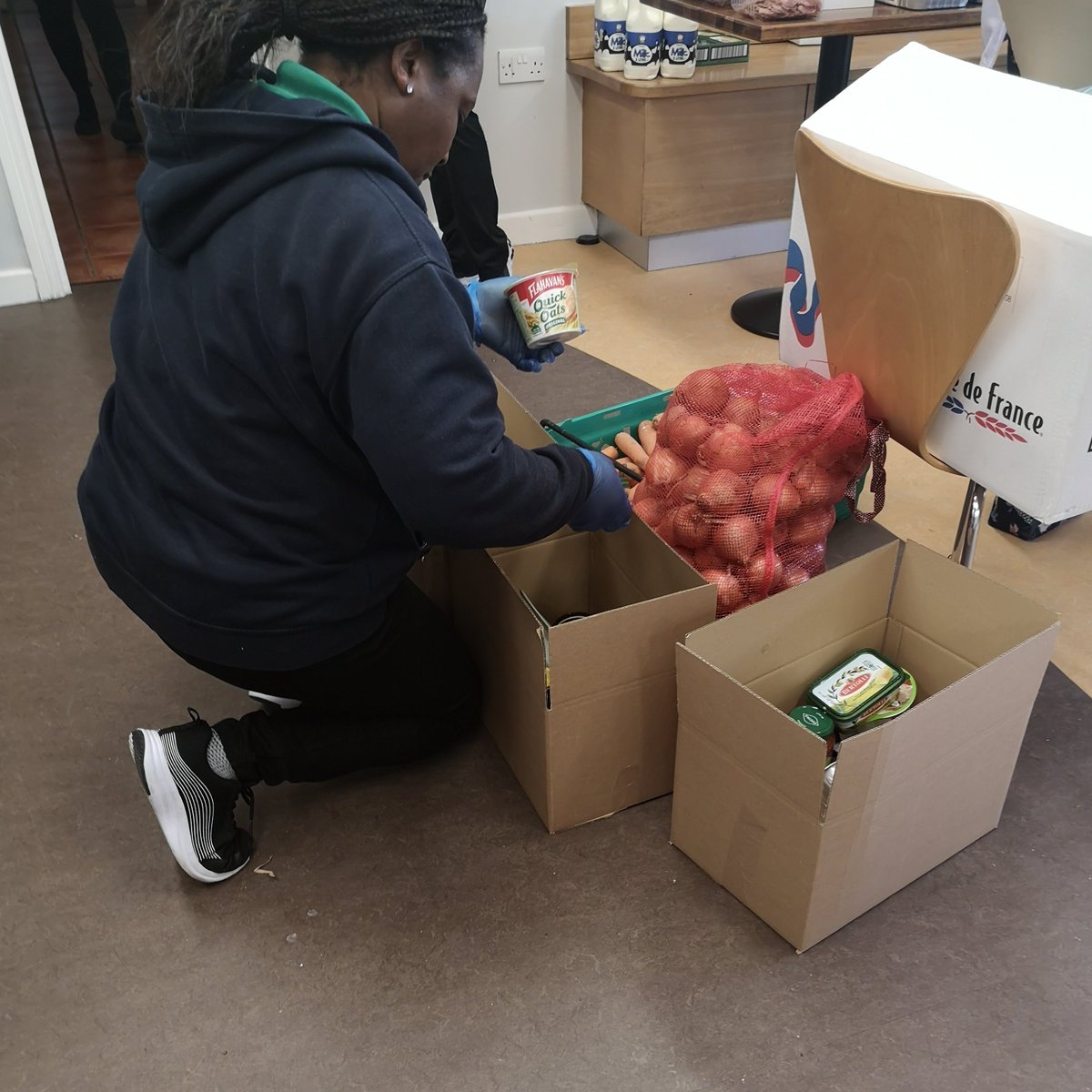an_cosan's tweet photo. Huge thanks to our team who have been working tirelessly getting food packs together for the families in need in our community! We know so many are struggling out there, if you are in need we will do what we can, contact us at info@ancosan.ie or 01 462 8488 #CommunityResponseIRL https://t.co/capmD4f9YM