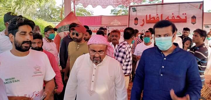vickyansari45's tweet photo. #MQMpk @faisalsubzwari Bhai Member Coordinating Committee @IzharulHassan Bhai، #Shakee Bhai COC Member #AsifAli Bhai Chairman District Central #RehanHashmi Bhai Member Provincial Assembly #OsamaQadri visited New Karachi Town.
#ایم_کیو_ایم_تحفہ_افطار
@ZahidMansori
@KamranAfridi90 https://t.co/DTKTTcwp0P