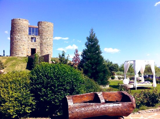 Challenging everyone to post a photo you've taken from a place you've been. The only thing is that you NOT appear in it. Just a pic, no description. Let's flood profiles with landscapes to ease this isolation. Copy this, post a photo &amp; let's travel virtually around the world.