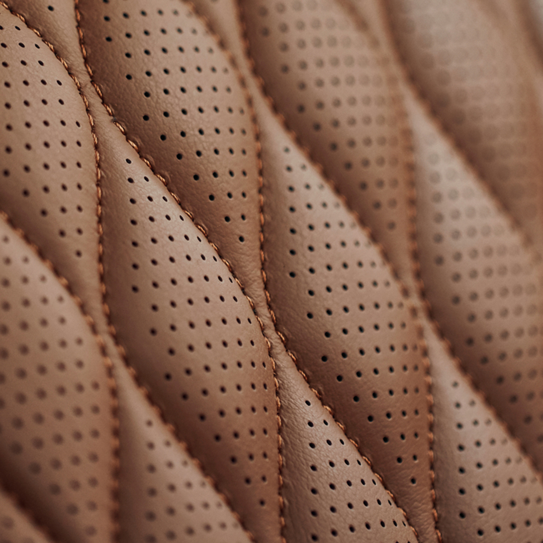 KingsINFINITI's tweet photo. As we take time out to #ParkItForNow, we’re celebrating the unique details inside the INFINITI QX80. Our designers studied soft touch materials for 2 years to create a fabric that feels exceptional each and every time you touch it. Learn more at https://t.co/r0RSv07FiW. https://t.co/h5eiAVBuQg