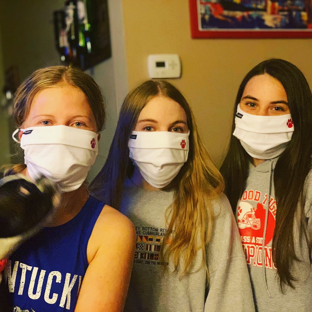 BHSAthlBoosters's tweet photo. Two of our beautiful #HealthyTiger SENIORS, @sydneyberger6 & Hannah, along with a few younger sibilings are sporting the masks available in Tiger Zone. #wearebeechwood https://t.co/Y9i3Hyk15O 100% of the profits from your purchase benefit our student athletes! https://t.co/kH9y1cEPrh