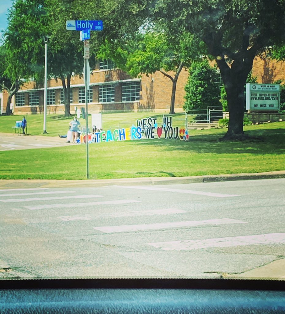 MsTaub_ART's tweet photo. We appreciate YOU! Our leadership! I absolutely could not imagine working with a stronger family. So much compassion and kindness. Talk about a principal team that truly cares for their teachers! Thank you admin, PTA, and Ss. All the love! TY! #exceedthevision #risdsaysomething https://t.co/mvQqbm5Ebo