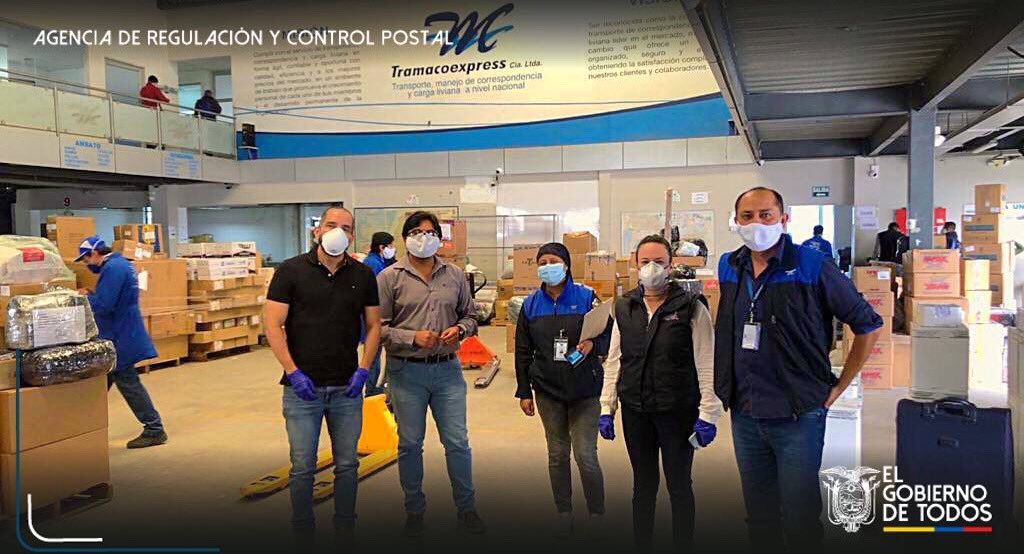 ArcpostalEC's tweet photo. Continúan las inspecciones a operadores postales. En esta ocasión, la #ARCPostal visitó las instalaciones de @Tramaco_Express para verificar el estricto cumplimiento de normas de bioseguridad durante la emergencia por el #Covid_19.
#ServicioPostalSeguro https://t.co/8Vn07iYbg8