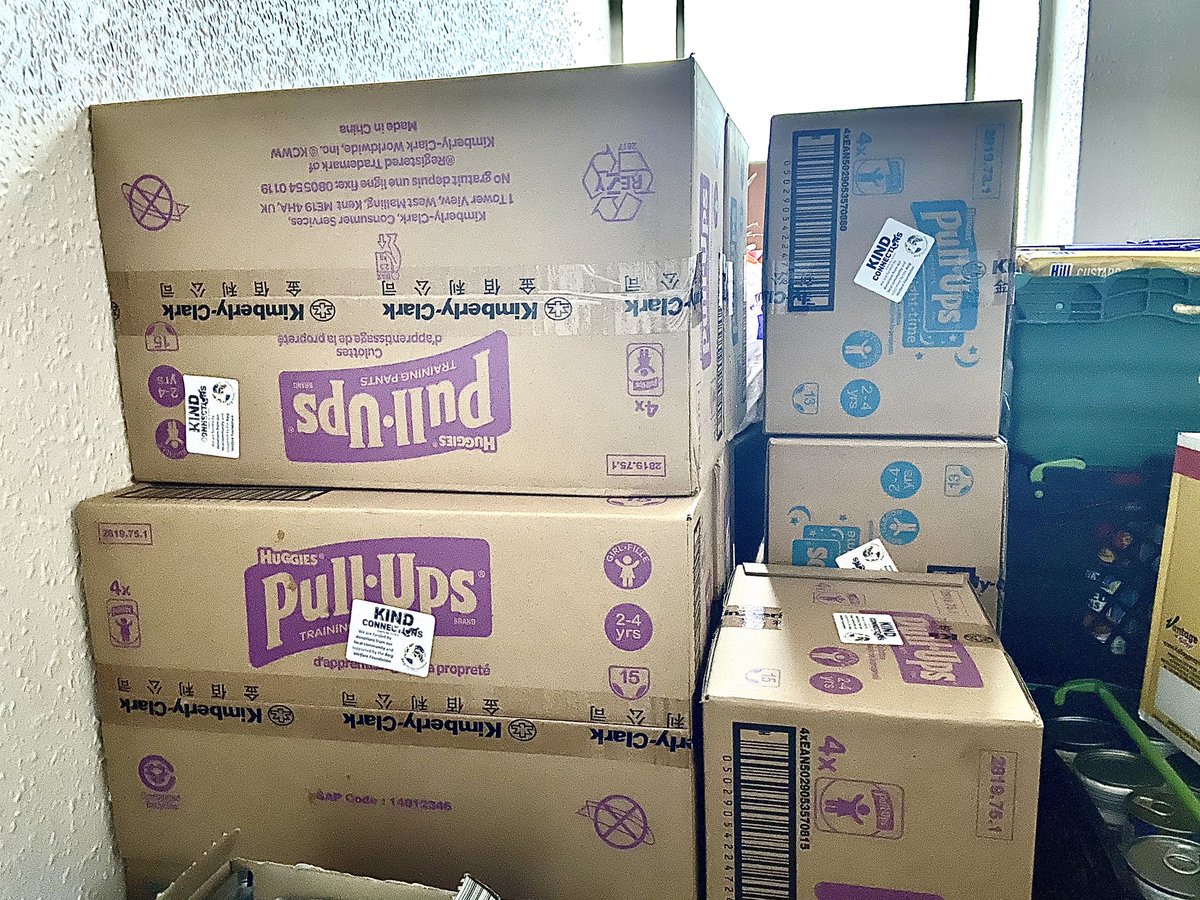 ConnectionsKind's tweet photo. A big thank you to @smurfitkappa for donating 15+ boxes of nappies (in different sizes) to us last week; on the same day we delivered them to @BatleyFoodBank. 

We are sure your donations are helping families (in #Batley and beyond) get by during this difficult time. https://t.co/KDekzE0WHN