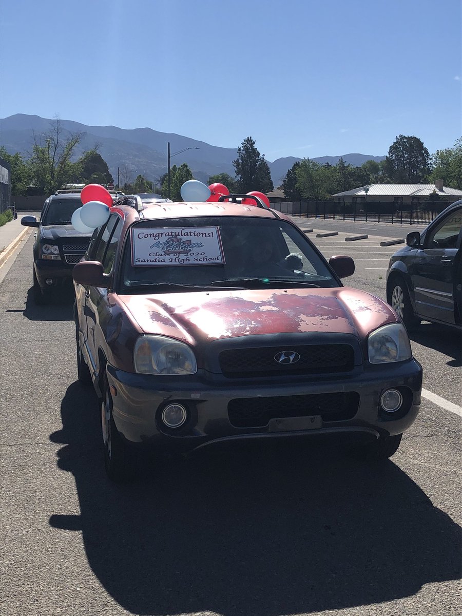 SHSdanza's tweet photo. Great day, but sad day as we do a Drive-in Cap and Gown distribution here at Sandia😢🍉 https://t.co/0D7NNU5f4i