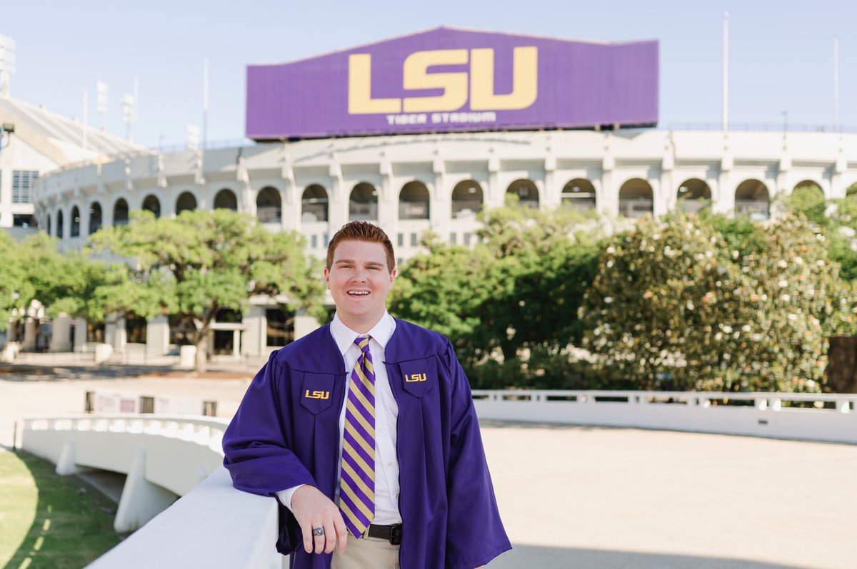 Congratulations to senior and former Chapter President James Estopinal! After graduating, James plans to move to the San Francisco Bay Area to work as a Finance Development Program Analyst for Chevron. We are so proud of you, James, and thank you for all you’ve done for LA Beta!