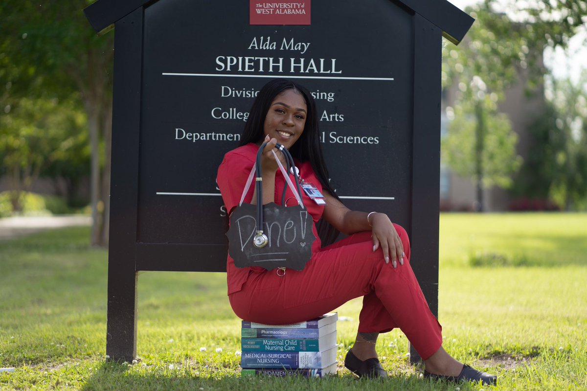 JaleesaHarris_'s tweet photo. Officially Done With Nursing School! 👩🏽‍⚕️👩🏽‍🎓💉🩺💊 https://t.co/24MQCSRVWV