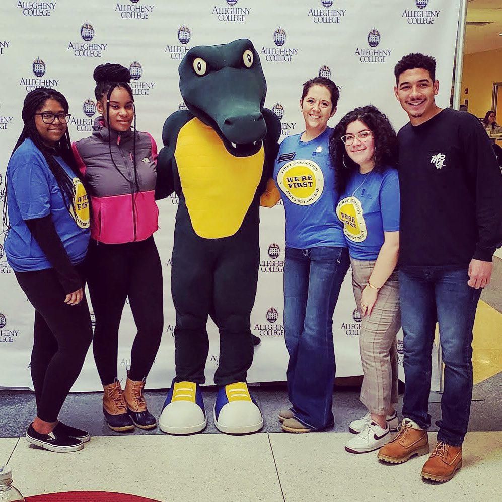 ac_ideascenter's tweet photo. #tbt to the First-Gen Conference of 2019
#ideascenter #alleghenycollege #gators #firstgen https://t.co/QjfKUvghZb