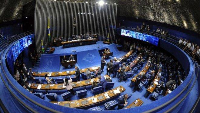 Sem carro, passagens e auxílio-moradia: os senadores que dão valor ao dinheiro público bit.ly/2SKaLsx