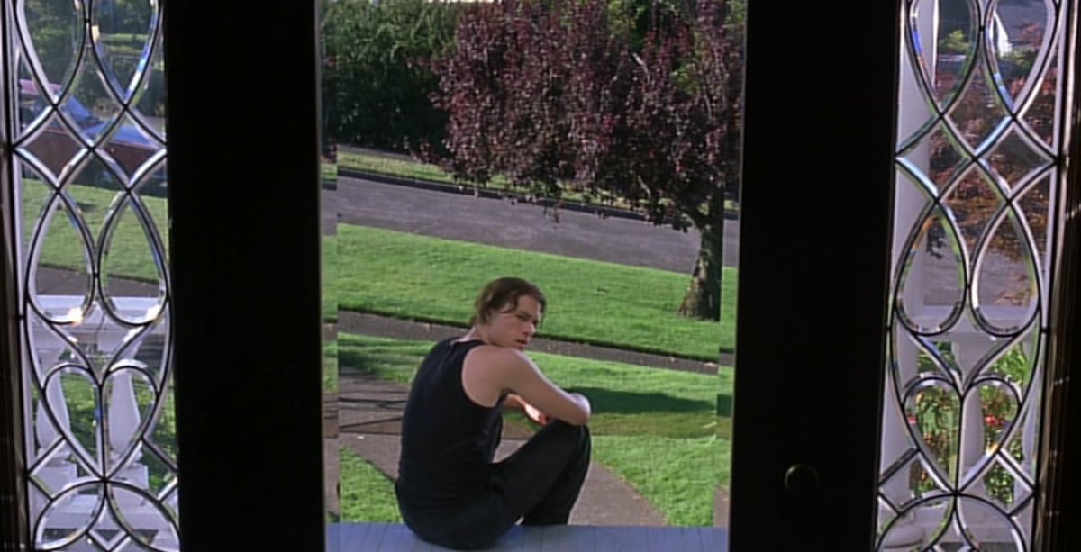 CINEMAGEMS's tweet photo. 10 Things I Hate About You (1999) https://t.co/gXLyYlcw8Z