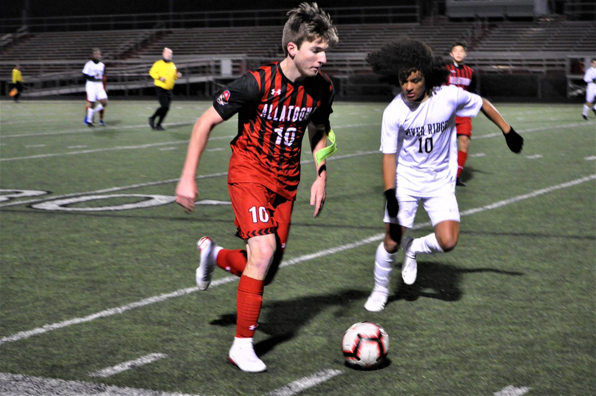 allatoonasoccer's tweet photo. Today we recognize another Sensational Soccer Senior, Varsity Captain-Jude Kelly. Most know that he is a fantastic football kicker, but he is also a talented soccer player. Georgia Tech is getting a superior athlete! https://t.co/hcJAe3hBT9