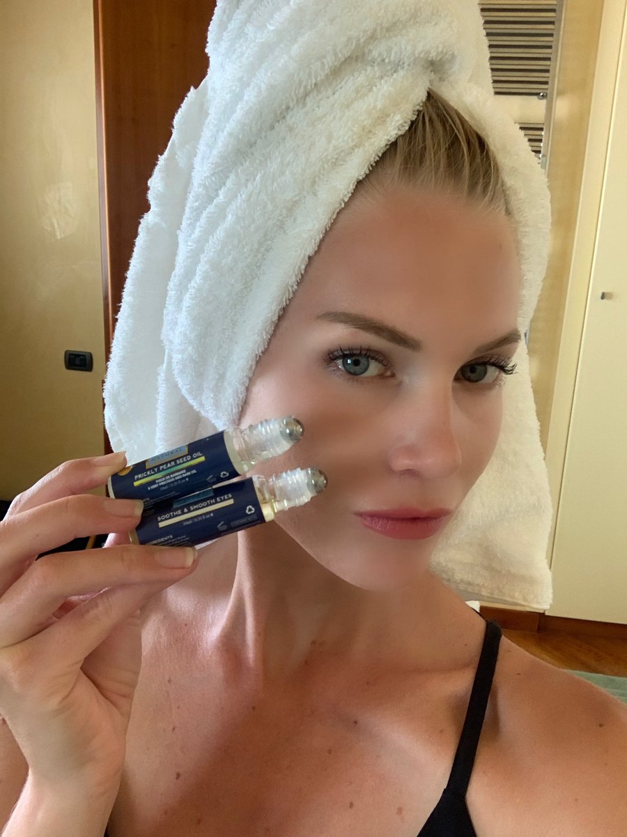 GIVEAWAY ALERT 🚨 It's the perfect moment to WIN one of my favourite #organicskincare products! The PURE PRICKLY PEAR SEED OIL ROLLERBALL of <a href="/MoroccanNatural/">Moroccan Natural</a> 🙌🏻 This very precious oil is extraordinary for your #skincareroutine How to WIN #giveaway ➡️ instagram.com/p/B_5O-q8pzKo/…