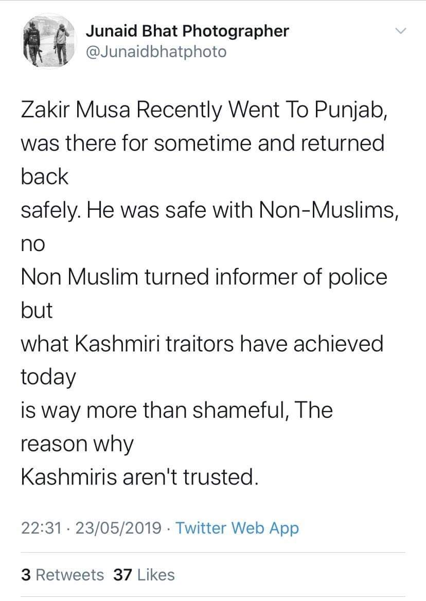 manglubilla's tweet photo. He is The Wire Photographer. See the mindset of these Anti-nationalist. They should be booked under Sedition charge. Such news channel's should be banned imidietly.
#ExposeTerrorApologists https://t.co/K6gIwxKEpu