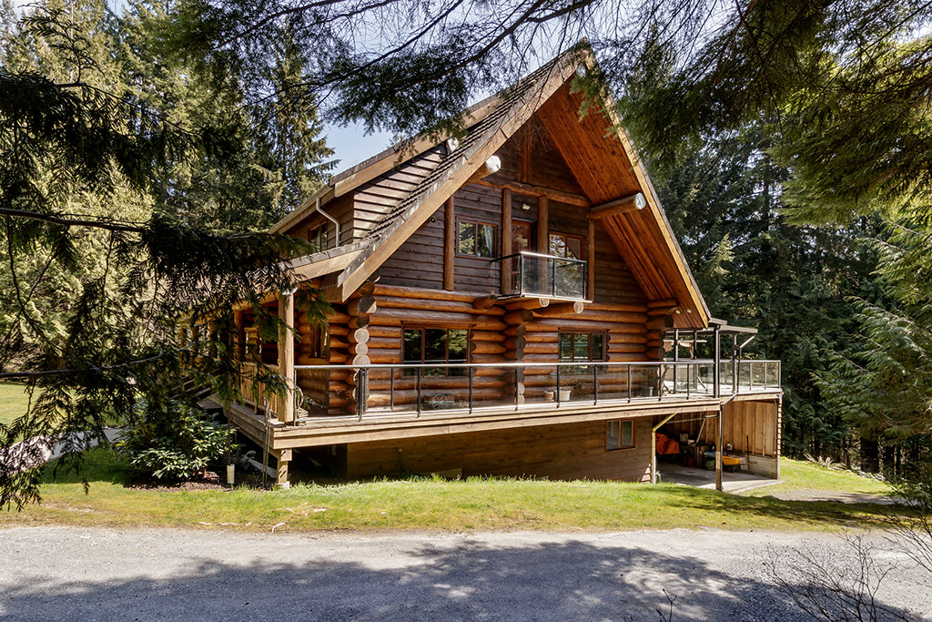 teamhaig's tweet photo. Virtual Open House Today!!!
12:00 - 12:45 pm

Join Clinton and Fab as they tour this unique home and spectacular property in Anmore. 105 Elementary Road.
https://t.co/7z8nFNdCUY https://t.co/MXjQLMiJWv