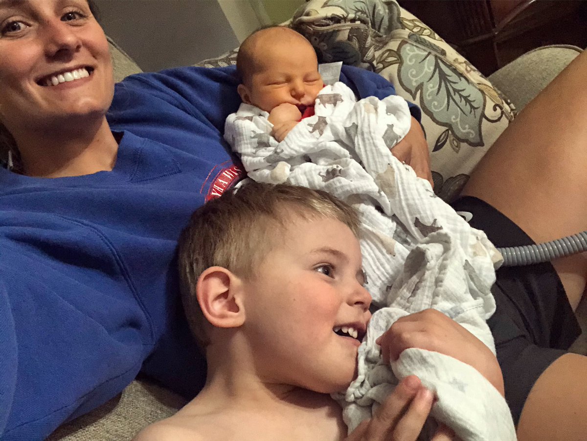 HanNewhouse's tweet photo. My lap is pretty full now a days but my heart is even fuller 🥰 https://t.co/fiKYJPvCGH