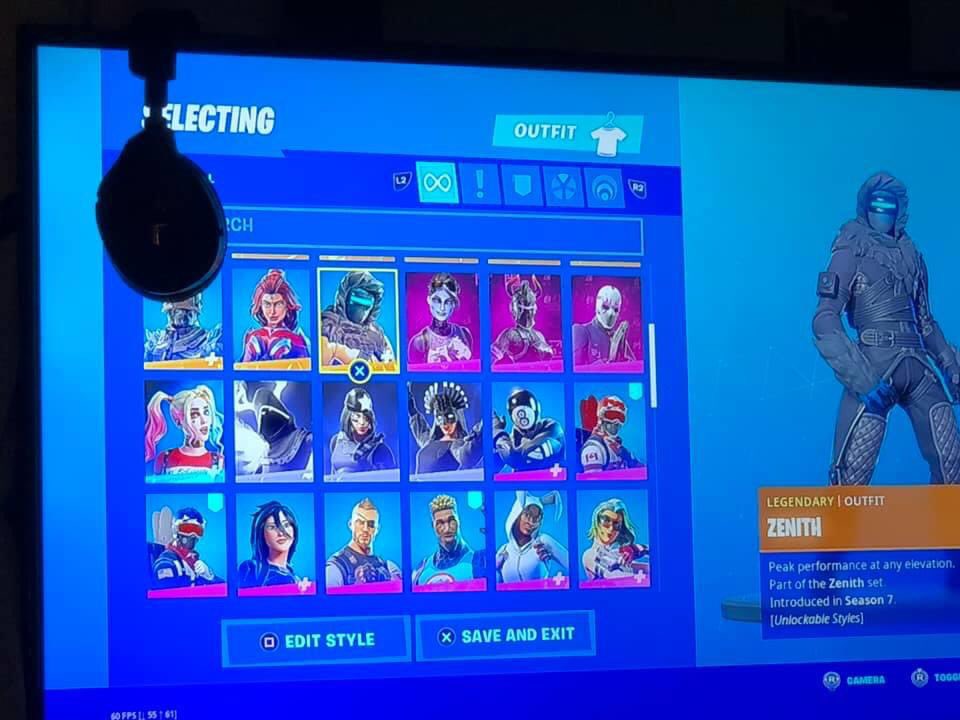 AccountsGaming's tweet photo. Ps4 fortnite account for sale dm me serious buyers only https://t.co/5U17a4GtzY