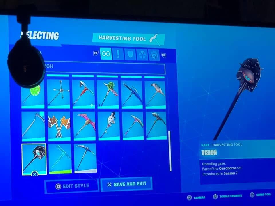 AccountsGaming's tweet photo. Ps4 fortnite account for sale dm me serious buyers only https://t.co/5U17a4GtzY