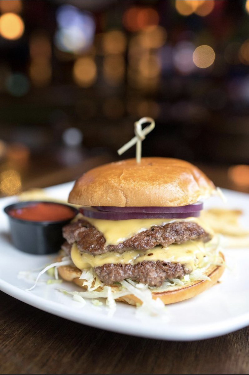 RanallisWL's tweet photo. We want to hear from you! If we were open for carryout and delivery, what would you like to see on our menu? ๐ค Tag your fellow #WestEndBarChi crew members and let us know! ๐๐ฅจ๐ฎ #4Cbars #westloop #nowl #westloopisthebestloop https://t.co/N6b4jJMPVN