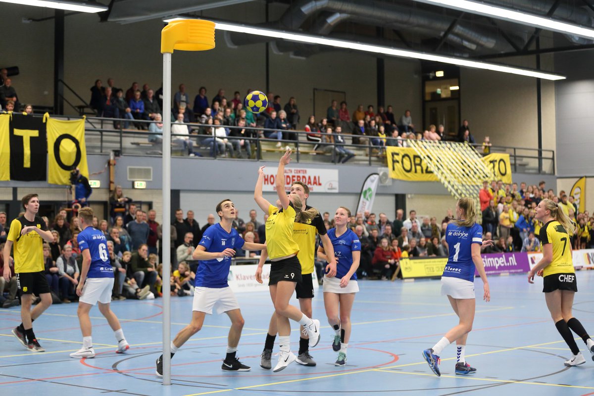Korfbalverbond's tweet photo. De indelingen voor de zaalcompetitie 2020-2021 zijn naar de verenigingen verzonden en staan online. https://t.co/HfUhQ7uPT7 https://t.co/qw6ZIZCh2G