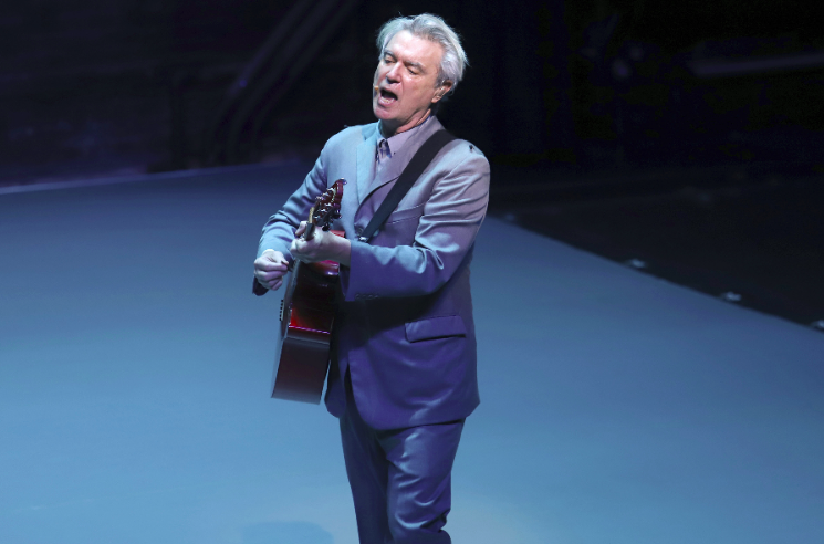 RollingStone's tweet photo. David Byrne postpones immersive 'Theater of the Mind' project to 2021 https://t.co/lBA2bNrleG https://t.co/UyGBwNjJqM
