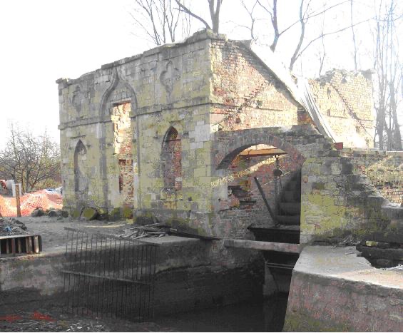 3.19/ Howsham Mill. Water powered corn mill constructed to look like a gothic revival folly circa 1755. Redundant since 1947 it became a roofless ruin. Grant funding allowed it to be restored & it now sells electricity to the National Grid produced using its Archimedes screws.
