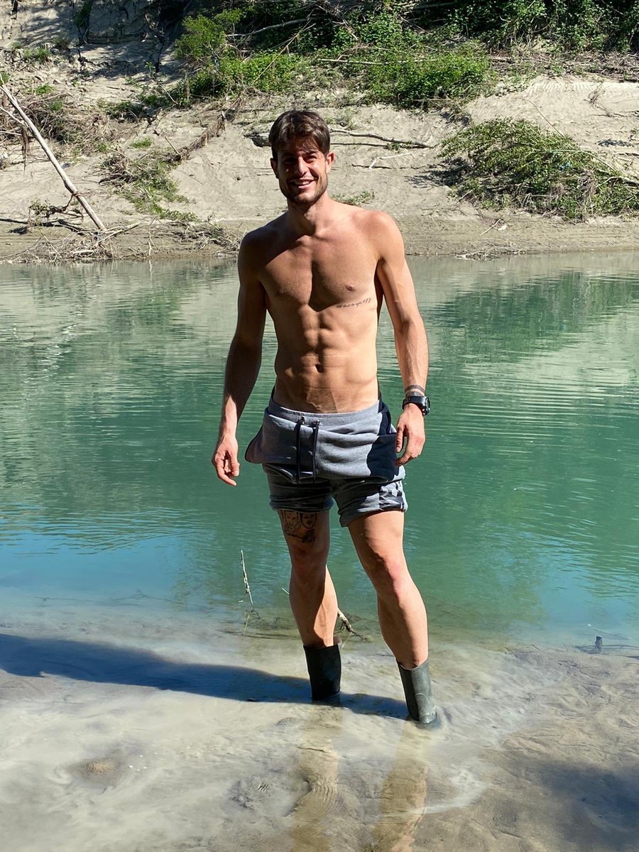 AlbertoCerri27's tweet photo. A spasso nel verde... #finalmente 🌿☀️🌊 https://t.co/Bzi8IShpog