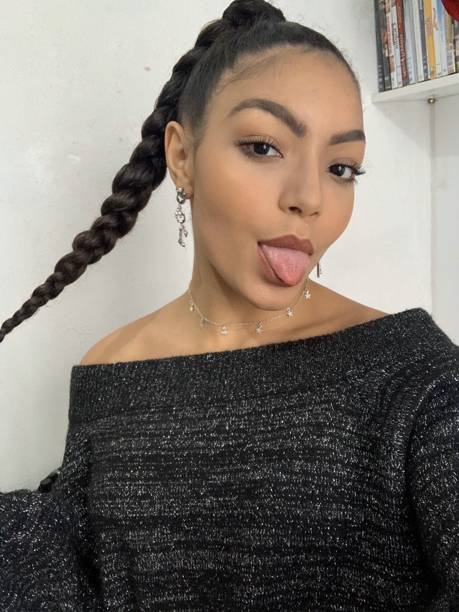 Any Gabrielly On Twitter I Have A Thousand Things To Do Yet I M So Bored