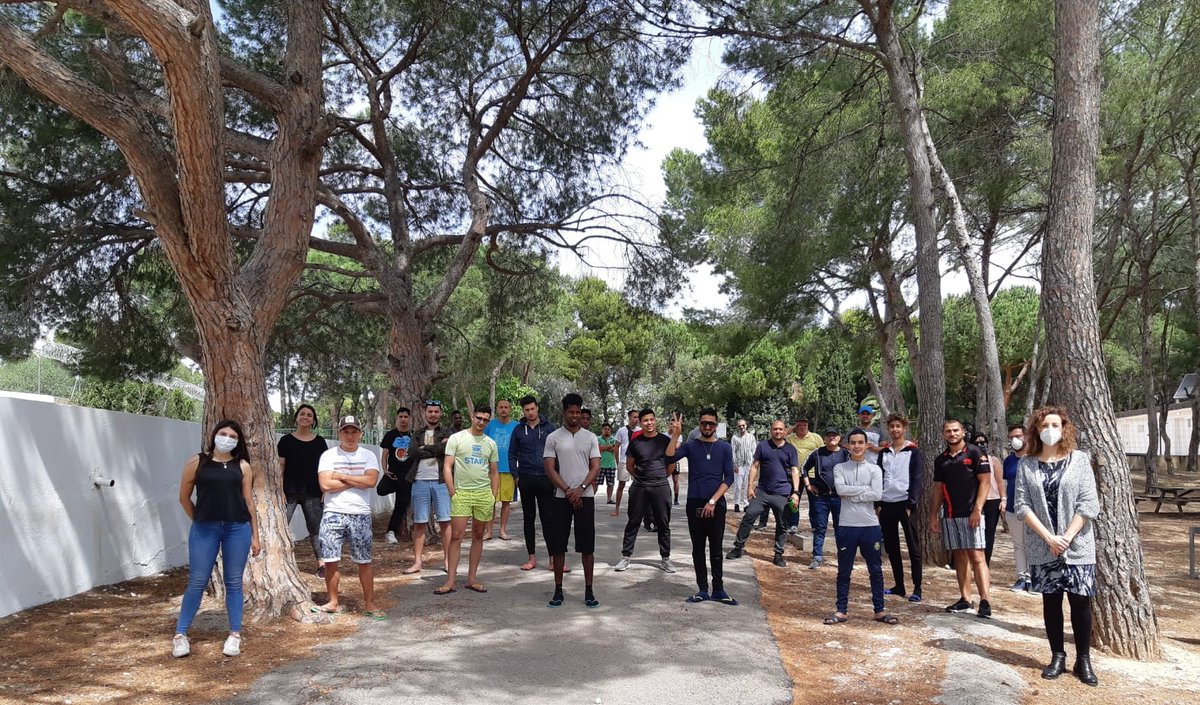 Hoy he visitado 2 de los recursos de acogida de la Concejalía de Cooperación al Desarrollo y Migración del <a href="/AjuntamentVLC/">Ajuntament València</a>. Una oportunidad para conocer las historias de las familias, niños y jóvenes. 
Ojalá todas estas historias consigan un buen futuro.
#EsteVirusLoParamosUnidos