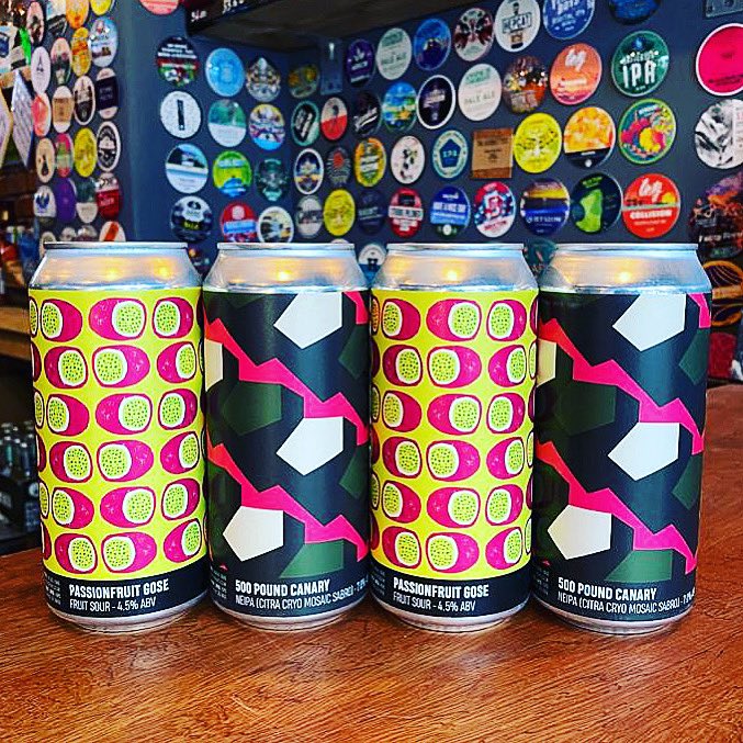 CraftCourage's tweet photo. NEW IN #HowlingHops 🙃 (and on UberEats - link in Bio) FRESH 7% #NEIPA ‘500 Pound Canary’ Citra Cryo, Mosaic and Sabro squishy fruit BANGER 🤤🍺 PLUS we have a NEW Passionfruit #Gose - perfect for this hot weather ☀️☀️ #CrystalPalace #Craftbeerdelivery #Craftbeer #isolationbeers https://t.co/fBB5gl4gP9