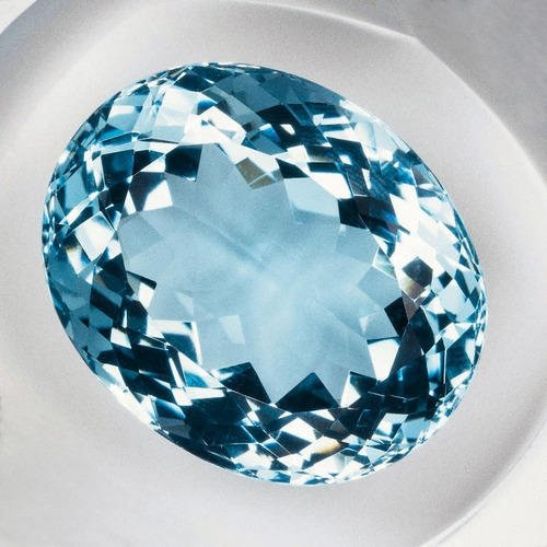 Aktgw — aquamarine (the necklace is stunning)