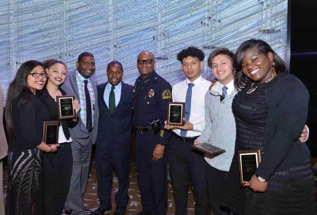ASPChicago's tweet photo. Join @ASPofDallas @ASPChicago @ChiefDavidBrown n @NancyLieberman for a Celebration Of Development and DSY Graduation Thurs, May 5/14 at 5:30pm CST. RSVP here: https://t.co/bPnWhw8Mym 
#DevelopWhileDistancing https://t.co/yVJylQNcPh