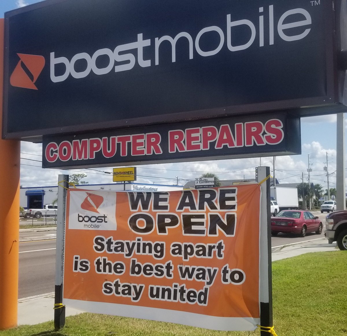 WirelessOutlet2 tweet picture