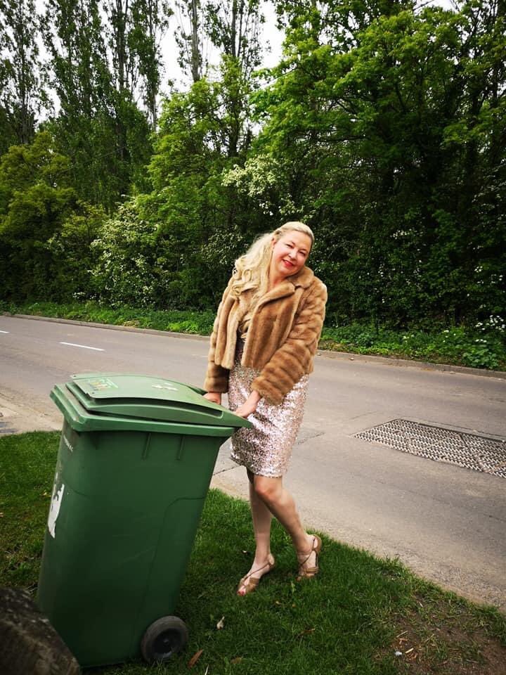 Put Your Bins Out In Your Ballgown tweet media