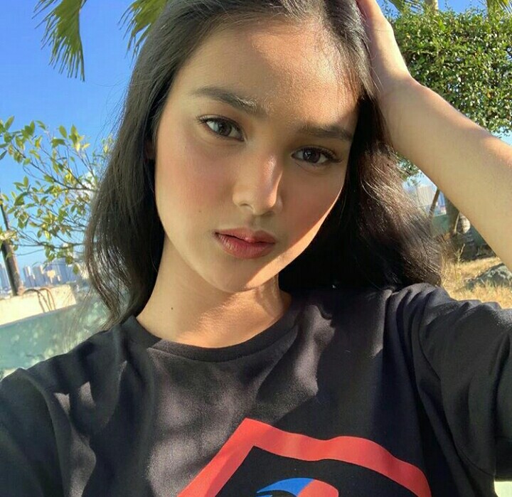 KapamilyaStars1's tweet photo. Day 2 : Idol Selfie
#karseth #karinabautista #sethfedelin @imsethfedelin @MissKareee https://t.co/XJ2NxvZsdg